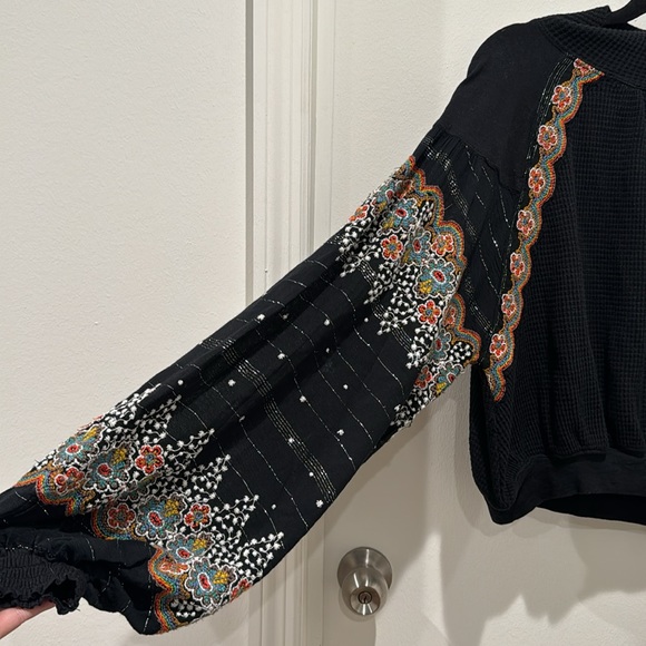 Free People Women's Floral Embroidered Technicolor Dream Blouse Tunic - Picture 3 of 9